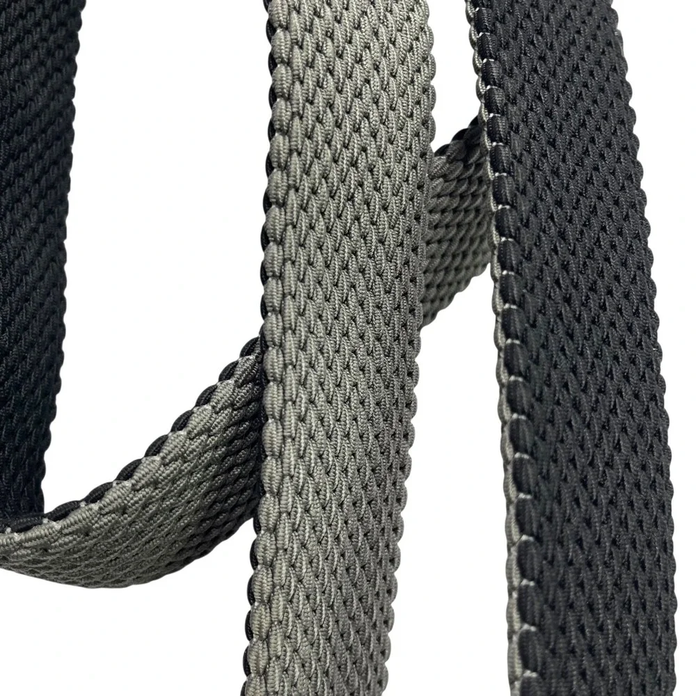 Tommy Bahama Men's Belt Two-Tone‎ Stretch Webbed Woven Belt Grey/Black L/XL EUC